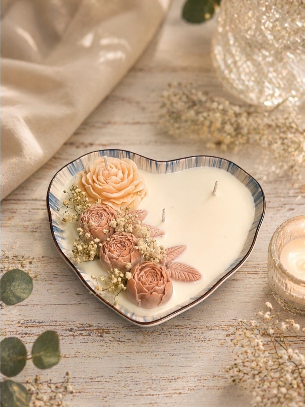 Hand-Poured Heart Floral Soy Candle - Floral Vanilla Romance Soy Candle 🕯️❤️🎁